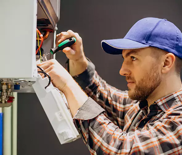 Expert Plumber for Tankless Water Heater Maintenance in Kennesaw, GA: Schedule Professional Maintenance Services with Us